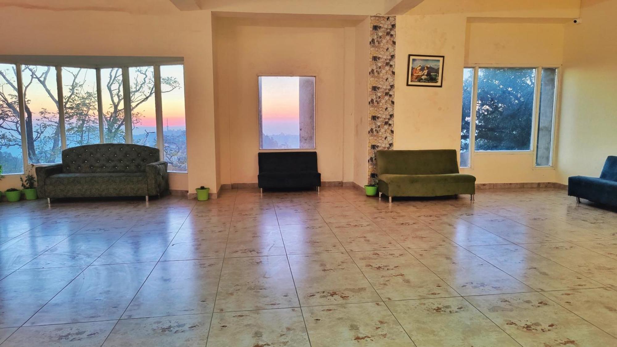 The Ashoka Inn 300Mts Walkable From Mall Road Shimla Buitenkant foto
