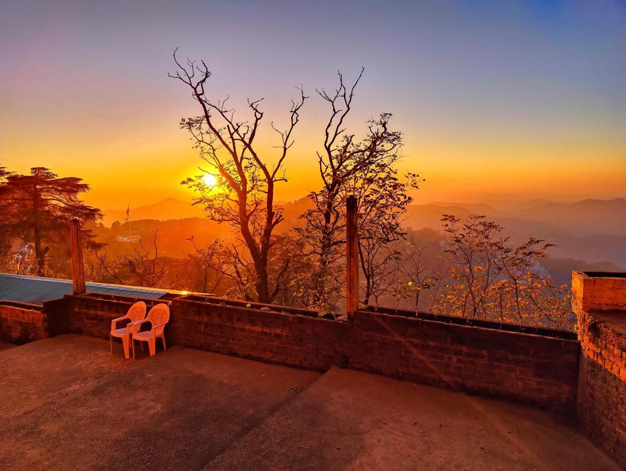 The Ashoka Inn 300Mts Walkable From Mall Road Shimla Buitenkant foto