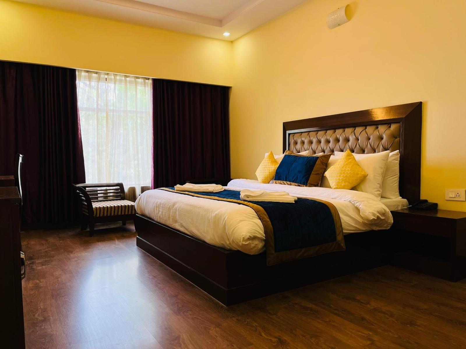The Ashoka Inn 300Mts Walkable From Mall Road Shimla Buitenkant foto