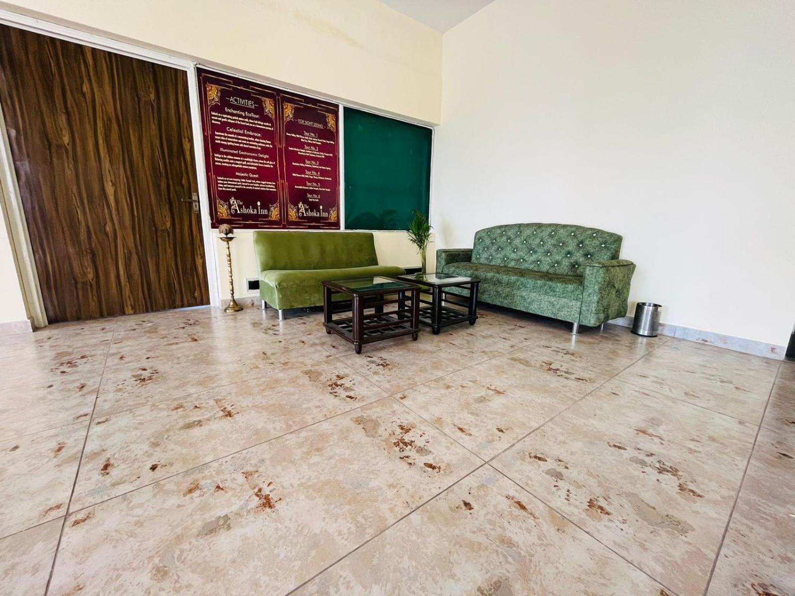 The Ashoka Inn 300Mts Walkable From Mall Road Shimla Buitenkant foto