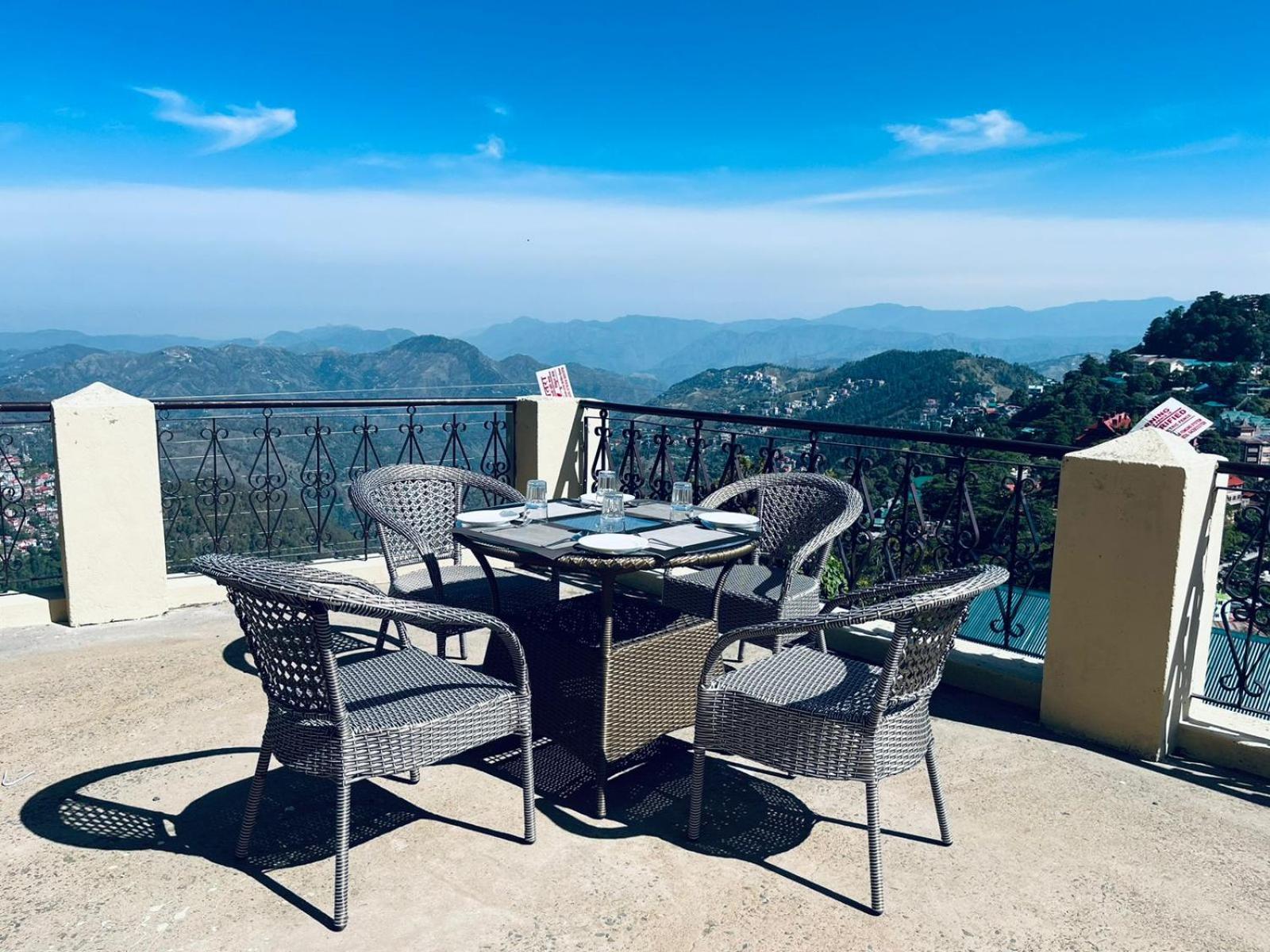 The Ashoka Inn 300Mts Walkable From Mall Road Shimla Buitenkant foto
