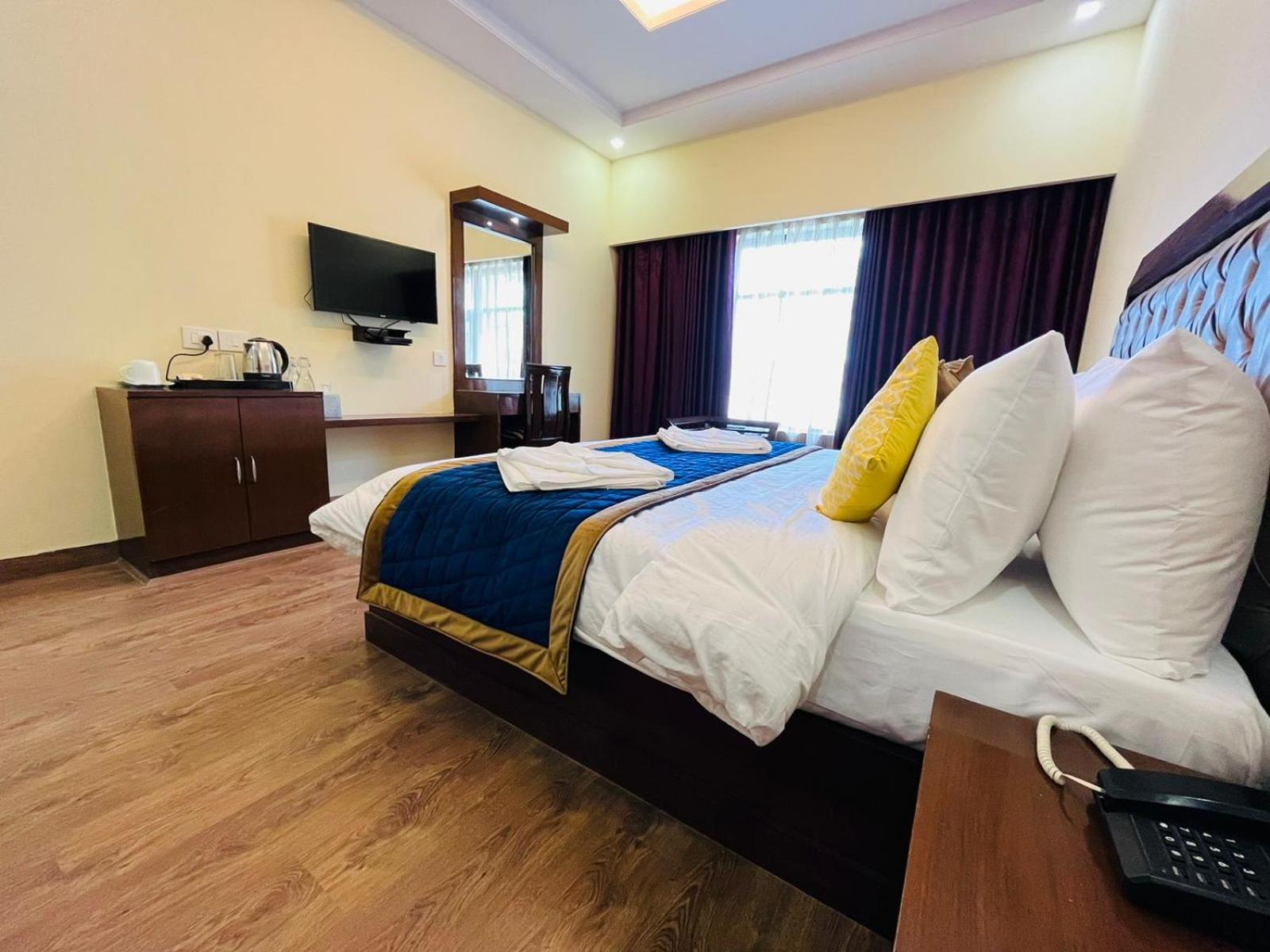 The Ashoka Inn 300Mts Walkable From Mall Road Shimla Buitenkant foto